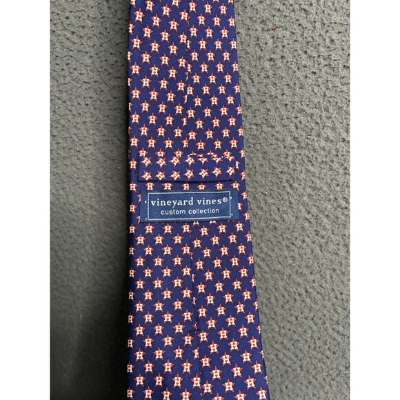 Vineyard Vines Tie Blue Silk Houston Astros Logo 3.5 in Hand Made in USA Necktie - Picture 4 of 8